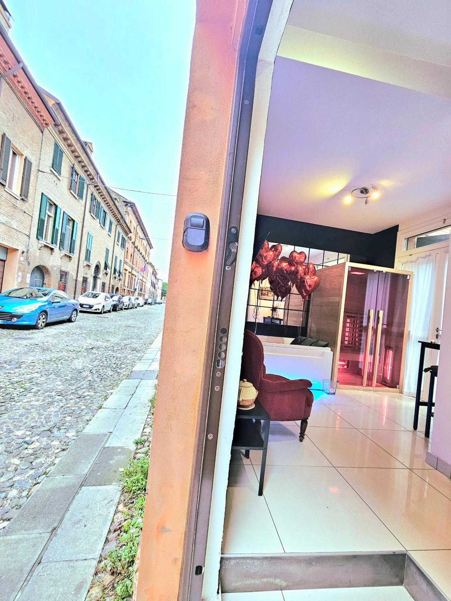 Ama Esclusive Madama * Ferrara